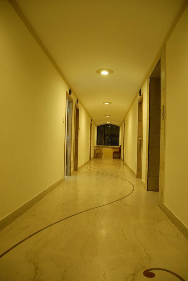 Hotel Vrinda Nāthdwāra Exteriör bild